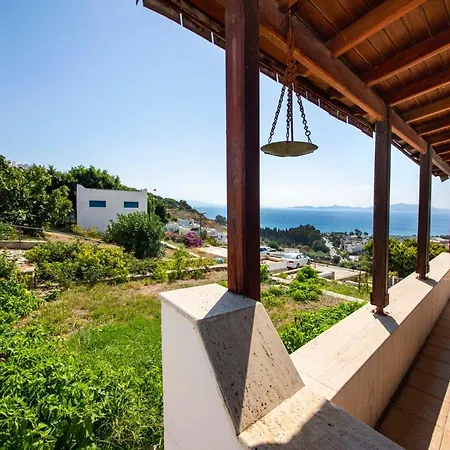 וילה Comfy With Shared Pool And Terrace In Bodrum